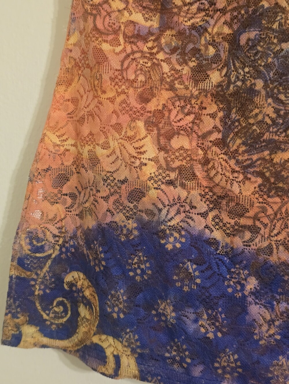 Joseph Ribkoff Blue & Orange V-Neck Printed Short Sleeve Tee Sz XS (2) - Picture 6 of 13